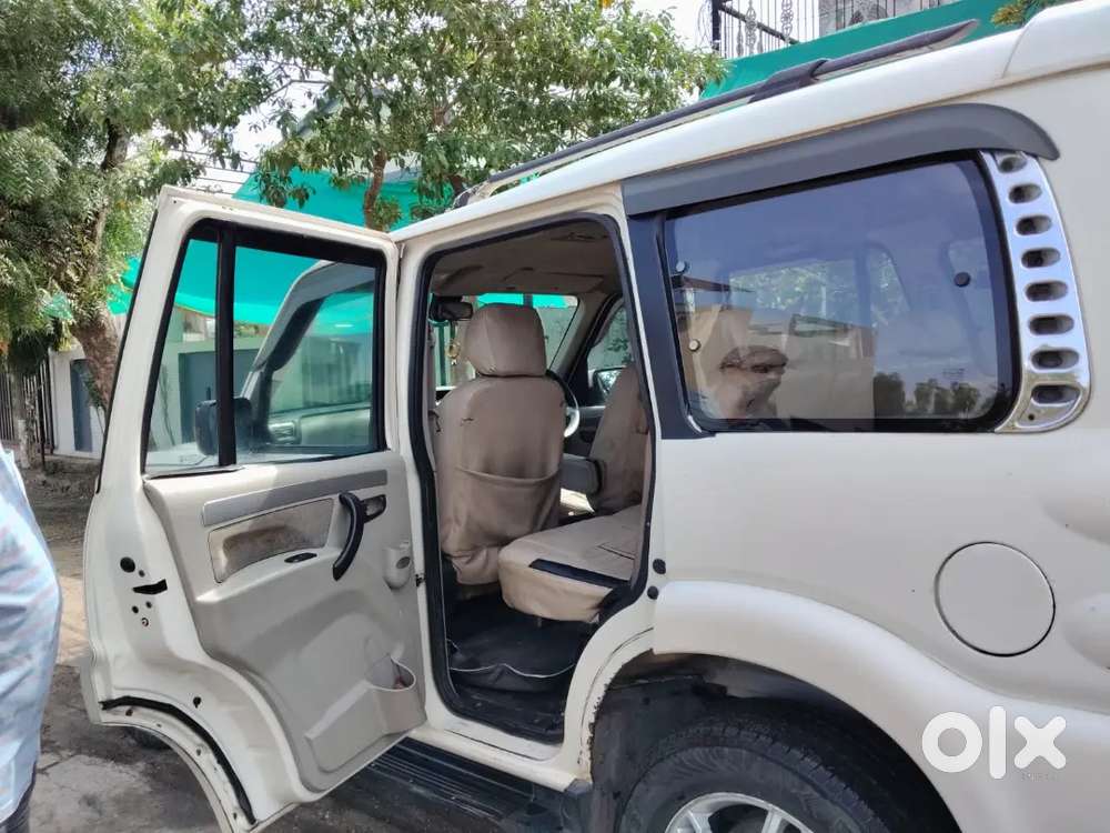 Mahindra Scorpio 2016