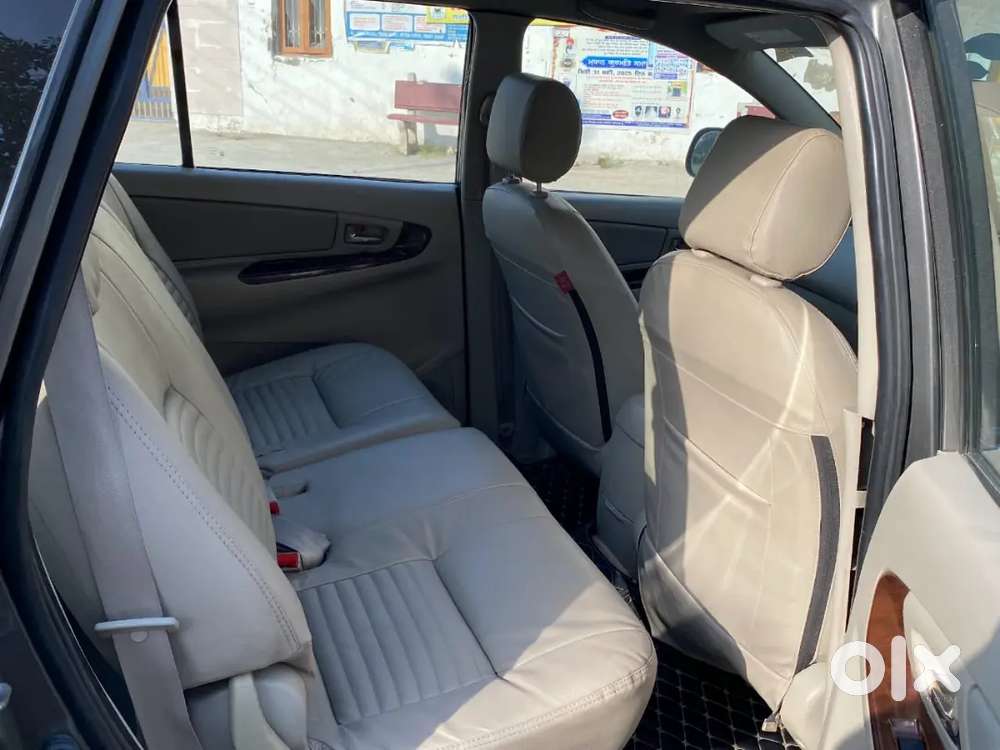 Innova Car Good Condition