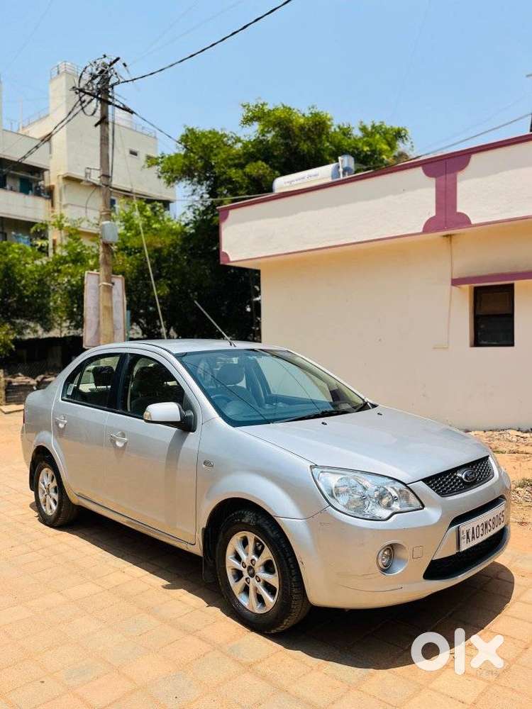 Ford Fiesta Petrol Titanium, 2013, Petrol