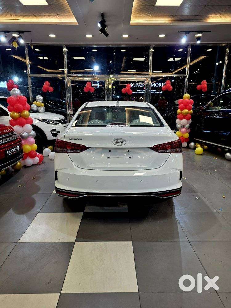 Hyundai Verna 1.5 S Plus Petrol Mt, 2023, Petrol