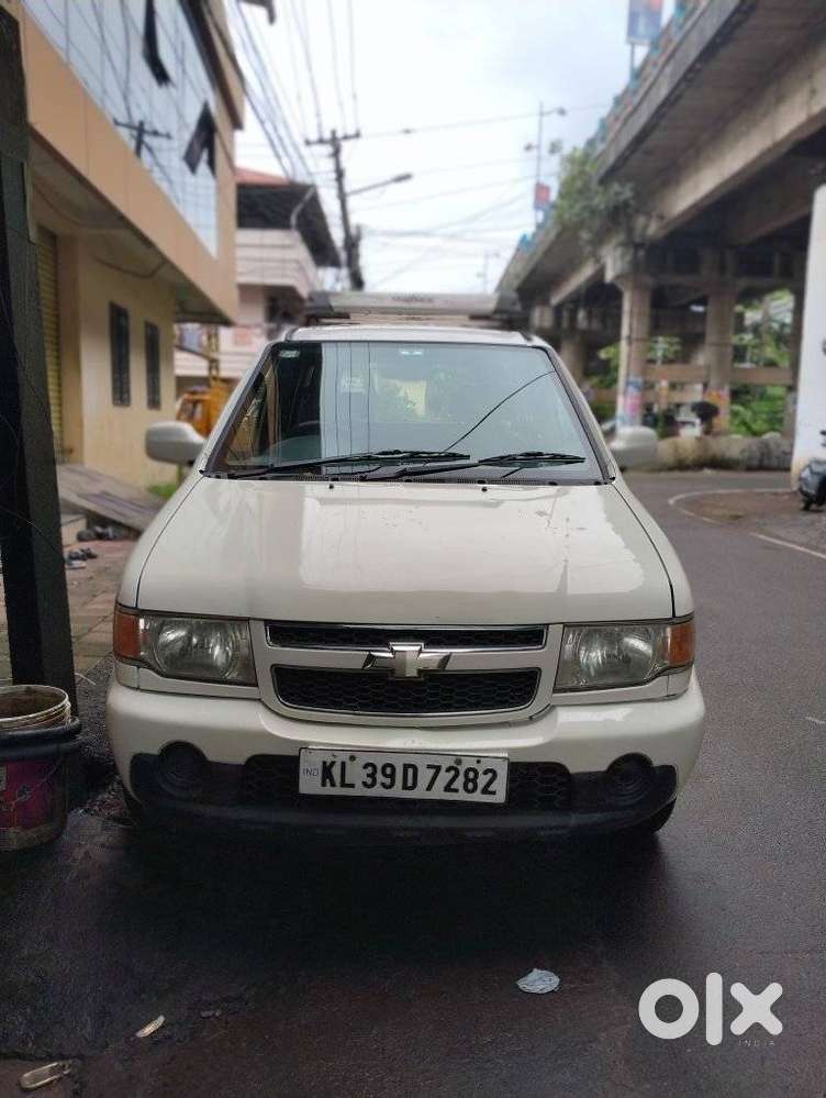 Chevrolet Tavera B1 7 Seater Bsii, 2012, Diesel