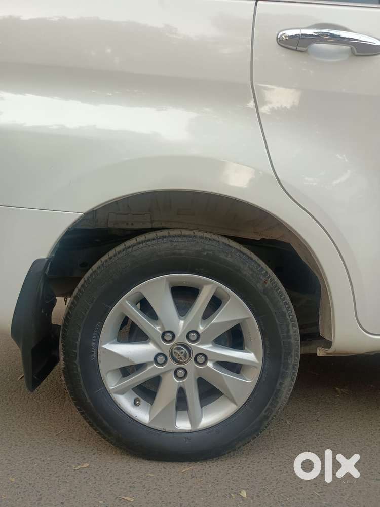 Toyota Innova Crysta 2.4 V 7 Str, 2017, Diesel