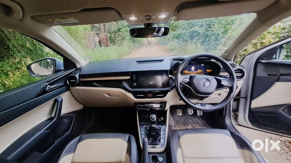 Skoda Slavia Petrol 2022