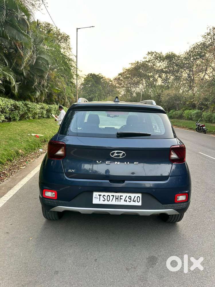 Hyundai Venue Sx (o) Mt 1.5 Diesel, 2020, Diesel