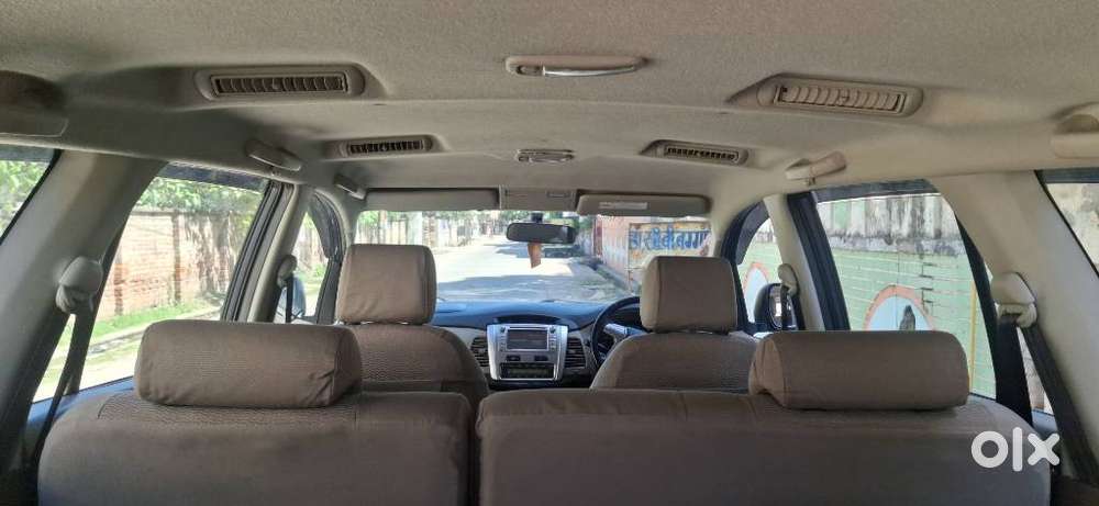 Toyota Innova 2.5 Vx 8 Str, 2015, Diesel