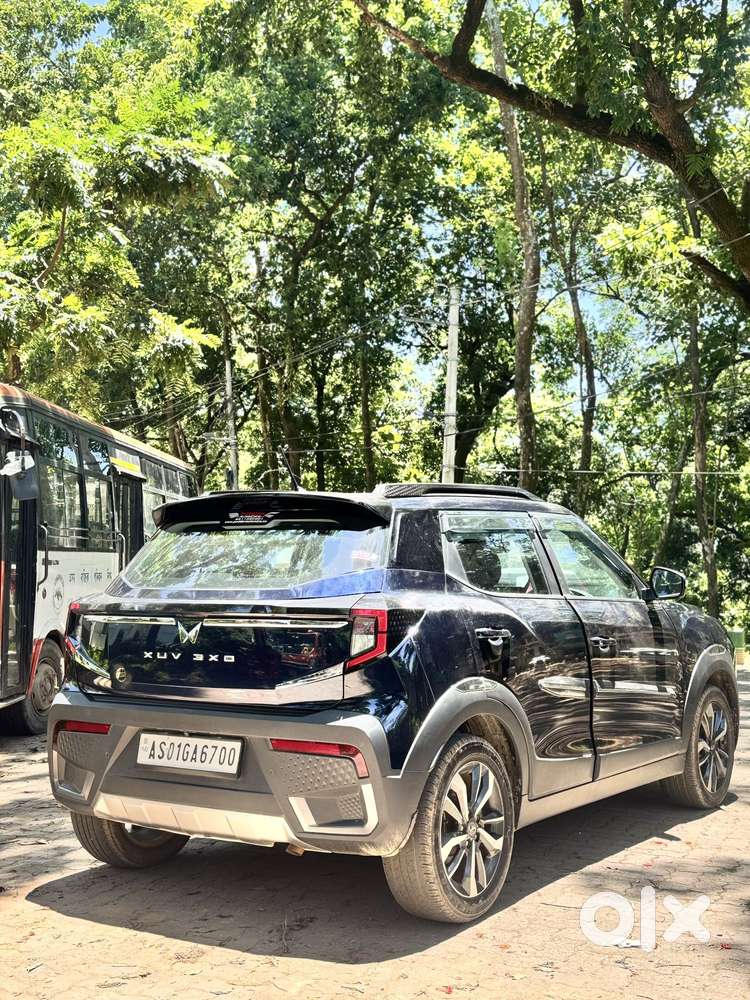 Mahindra Xuv 3xo Mx3, 2024, Petrol