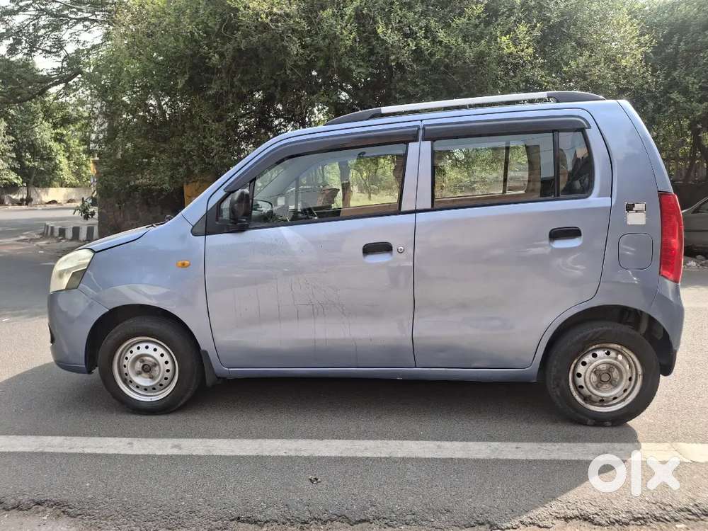 Wagonr Lxi
Petrol/cng,green Model=2011/12(jan) 2nd Owner
Km=91,000