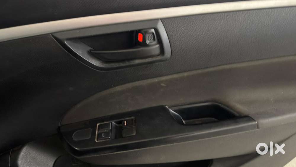 Maruti Suzuki Swift 1.2 Lxi (o), 2015, Cng & Hybrids