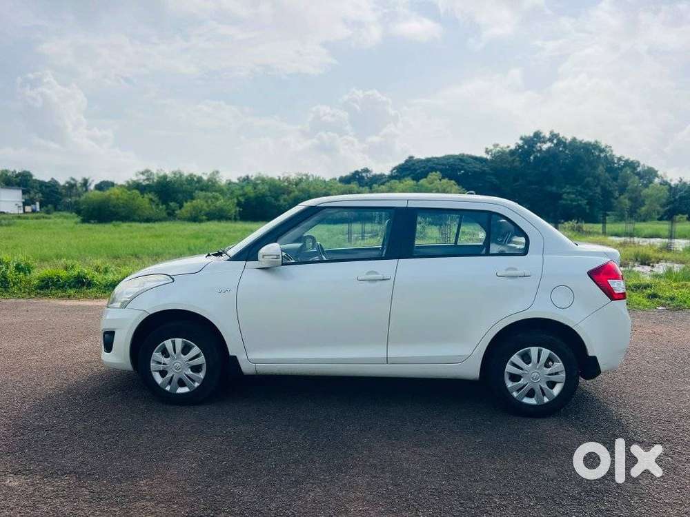 Maruti Suzuki Swift Dzire 1.2 Vxi Bsiv, 2014, Petrol