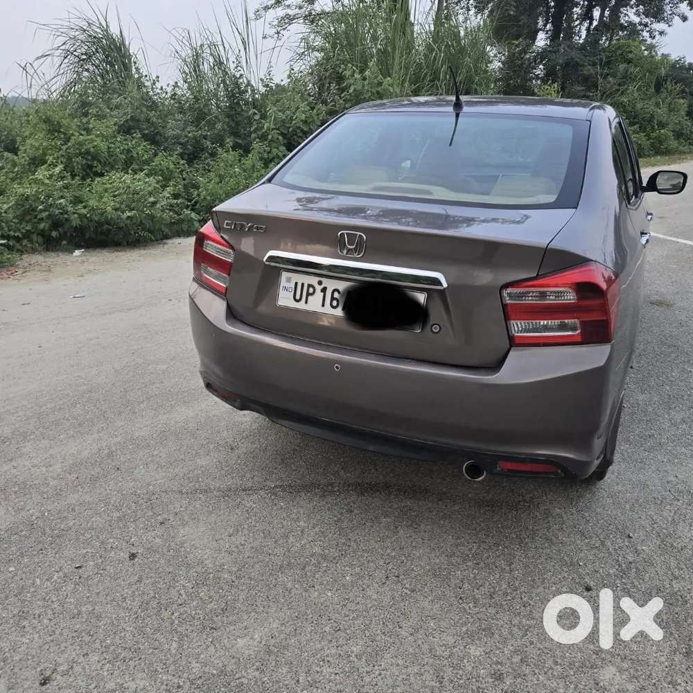 Honda City I-vtec Automatic Dec 2012  Cng + Petrol  Sunroof  Paddle