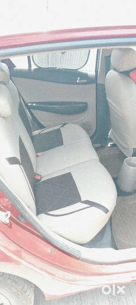 Hyundai I20 Sports 2012 Petrol+cng Well Maintained Imaculate Condition