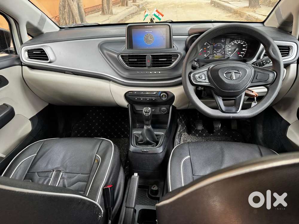 Tata Altroz 1.2 Xm Plus, 2023, Petrol