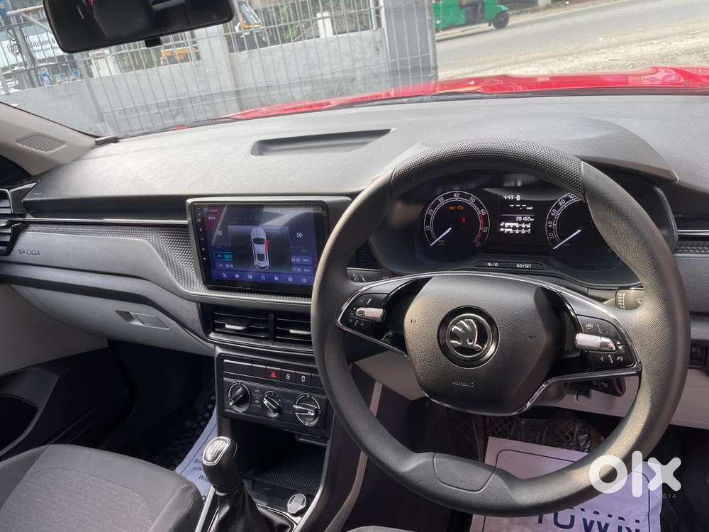 Skoda Kushaq 1.0 Tsi Active, 2022, Petrol