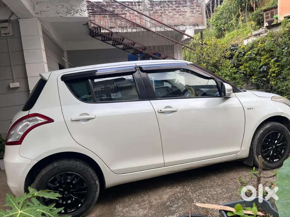 Maruti Suzuki Swift 2012