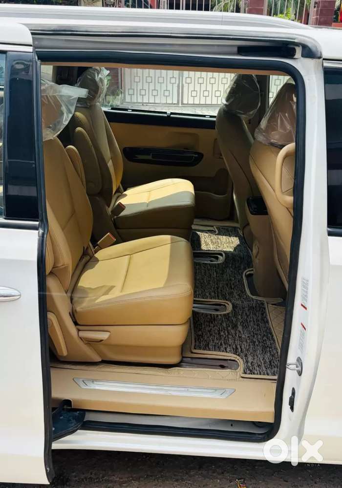Kia Carnival Prestige, 2023, Diesel