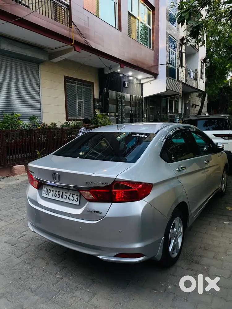 Honda City At 2015