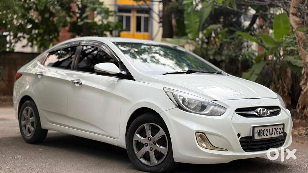 Hyundai Verna 2012