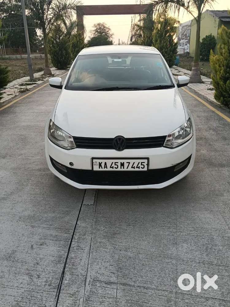 Volkswagen Polo Petrol Manual 2011