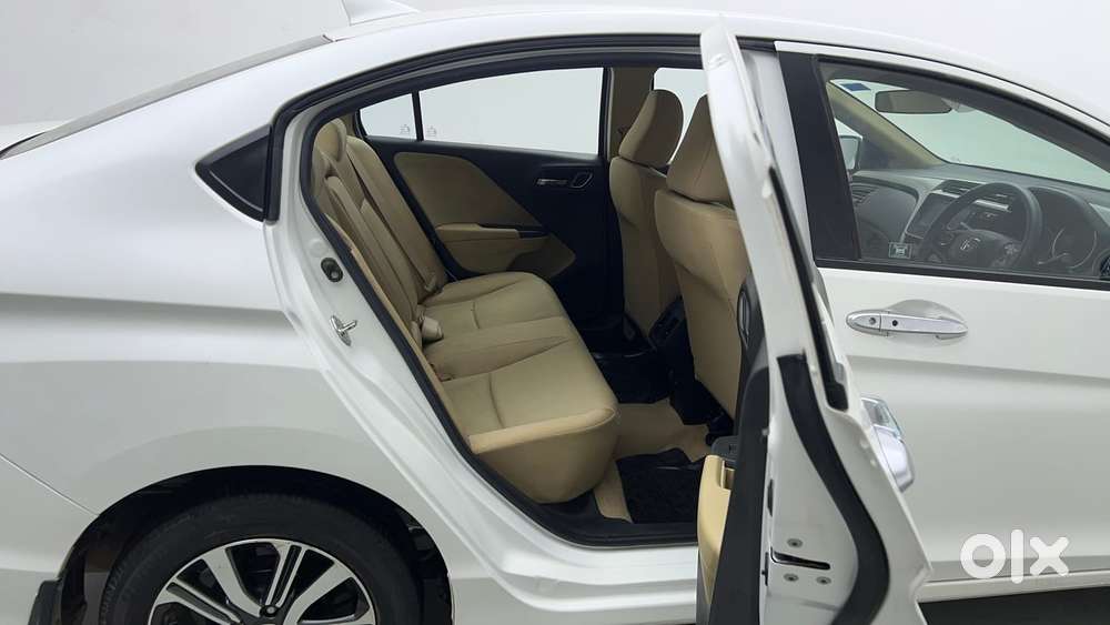 Honda City 1.5 V 4th Gen I-vtec Mt, 2022, Petrol