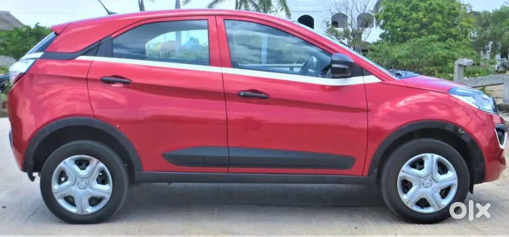 Tata Nexon Xm Petrol 2019