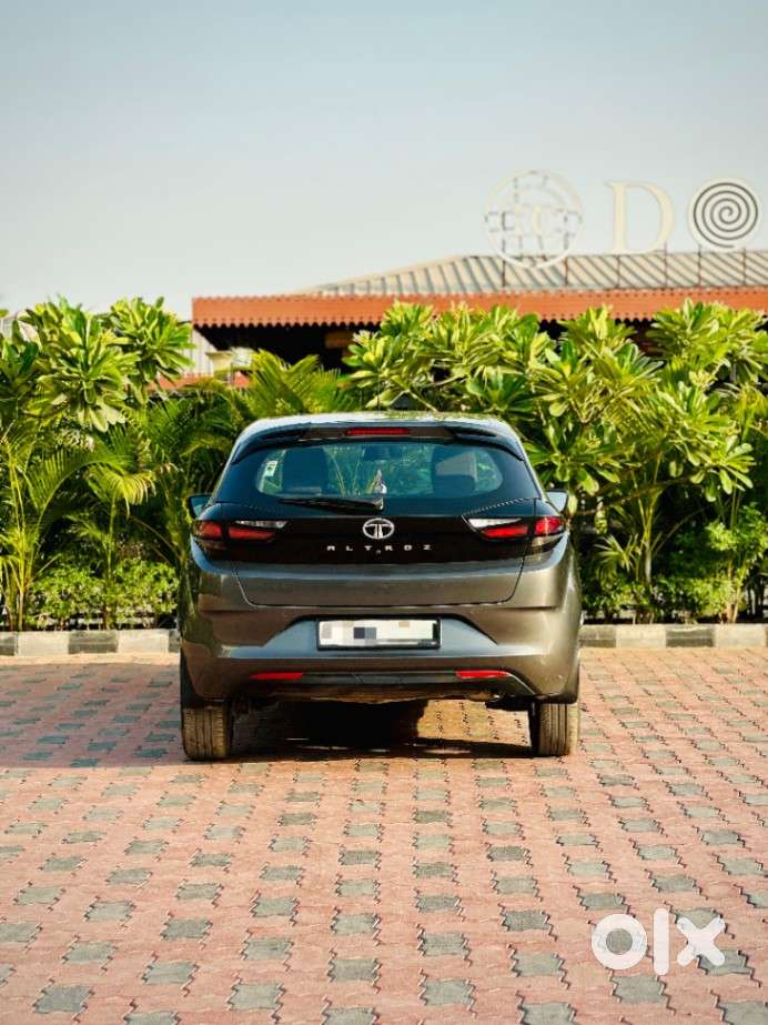 Tata Altroz 1.2 Xza Petrol Dct, 2022, Petrol