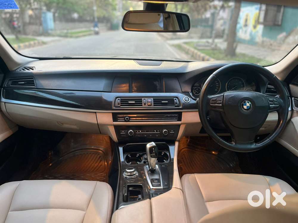Bmw 5 Series 523i Sedan, 2011, Petrol