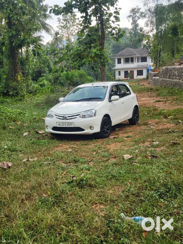 Toyota Etios Liva 2012