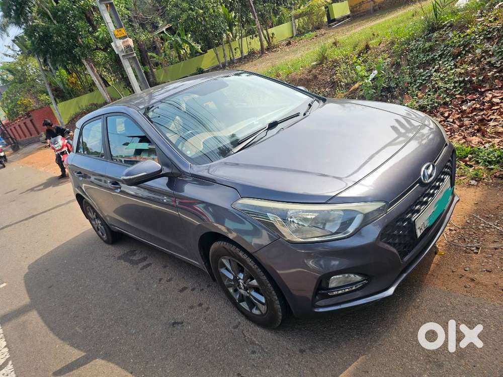 I20 Asta For Sale. Grey Tone. Good Condition. Full Showroom Service