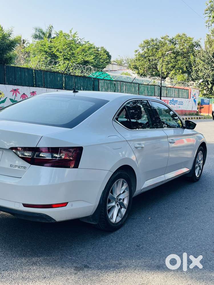 Skoda Superb L&k 2.0 Tdi At, 2019, Diesel