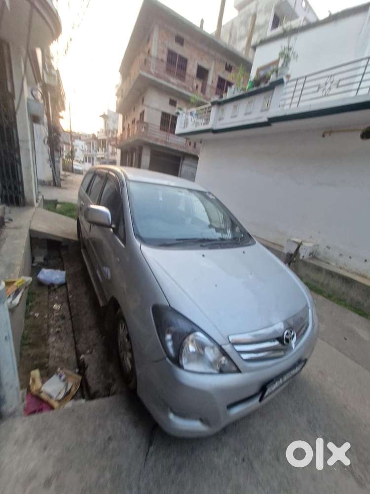 Toyota Innova Diesel 2010 Car