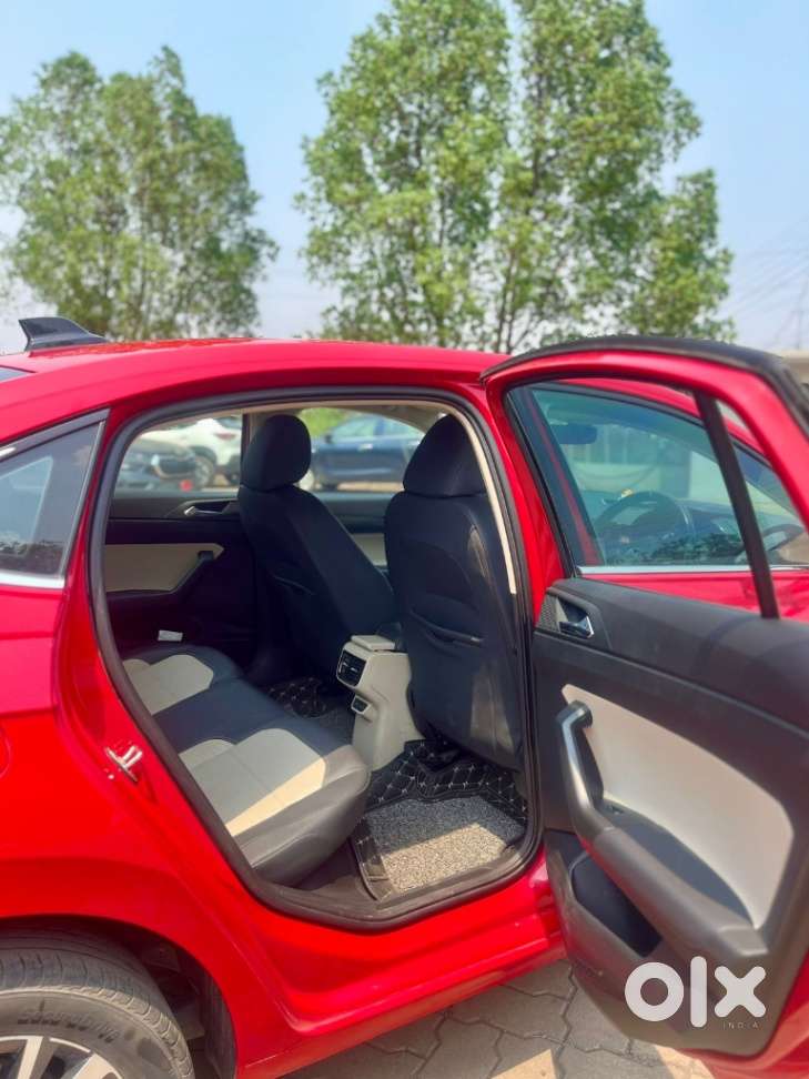 Skoda Slavia Style 1.0l Tsi Mt, 2022, Petrol