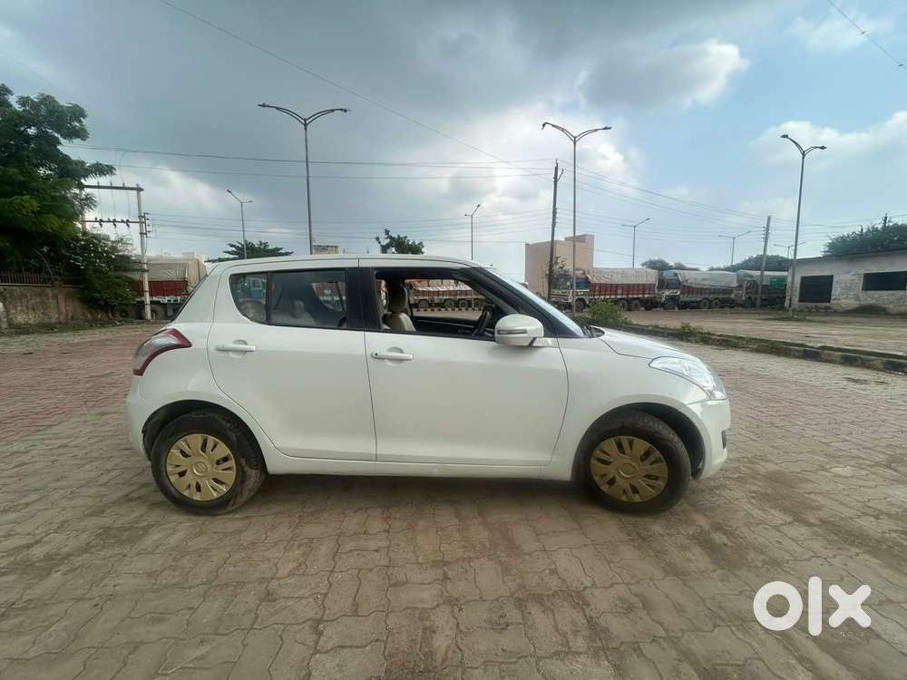 Maruti Suzuki Swift Vxi, 2012, Petrol