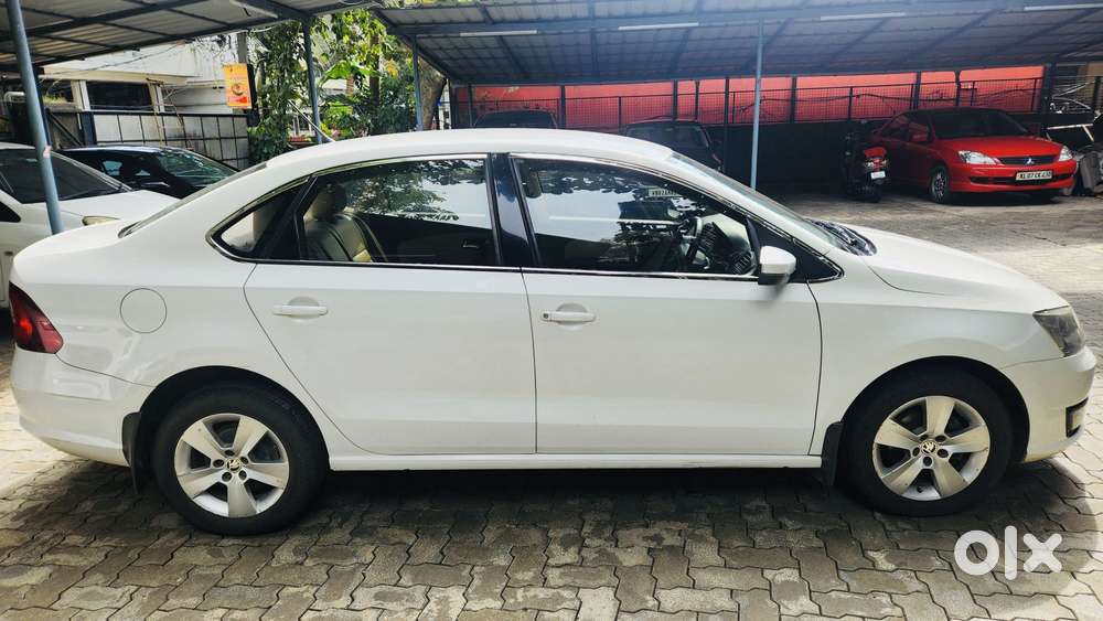 Skoda Rapid 2013-2016 1.5 Tdi At Ambition With Alloy Wheel, 2016, Di..