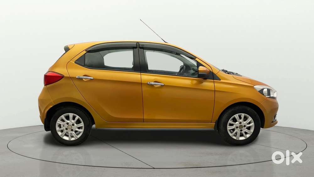 Tata Tiago 1.2 Revotron Xza, 2018, Petrol