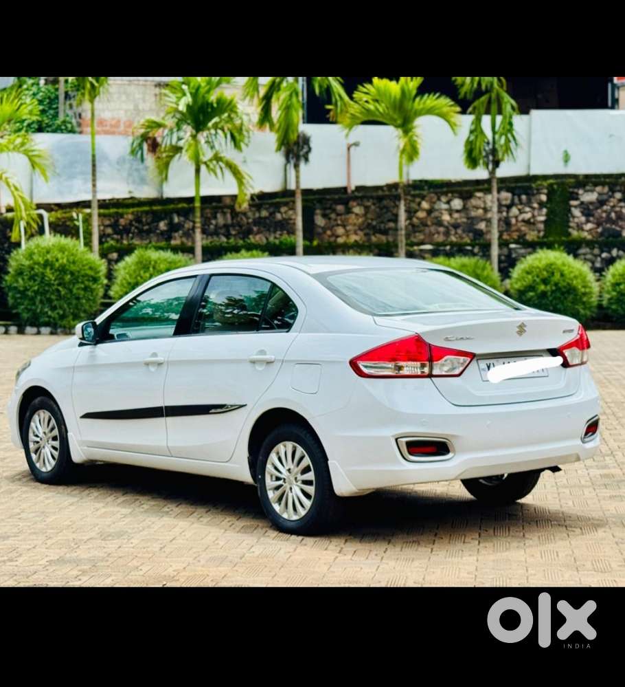 Maruti Suzuki Swift Dzire Vxi Optional, 2022, Petrol