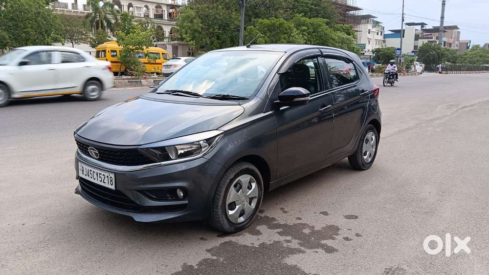 Tata Tiago 1.2 Revotron Xt (o), 2023, Petrol