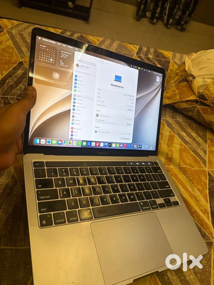 Apple MacBook Pro M1 13 inche 16gb ram 256g storage