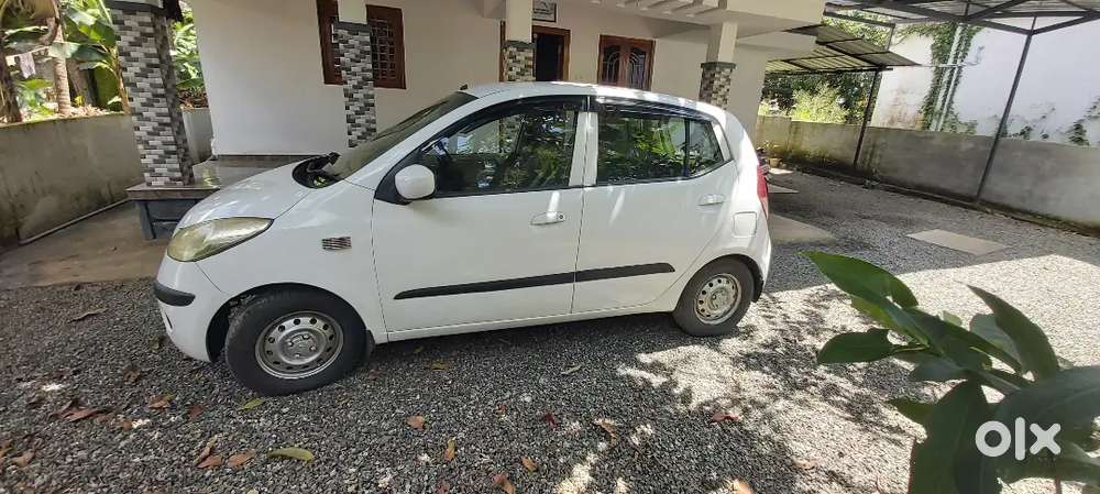 Hyundai I10 2011 Petrol 11000 Km Driven
