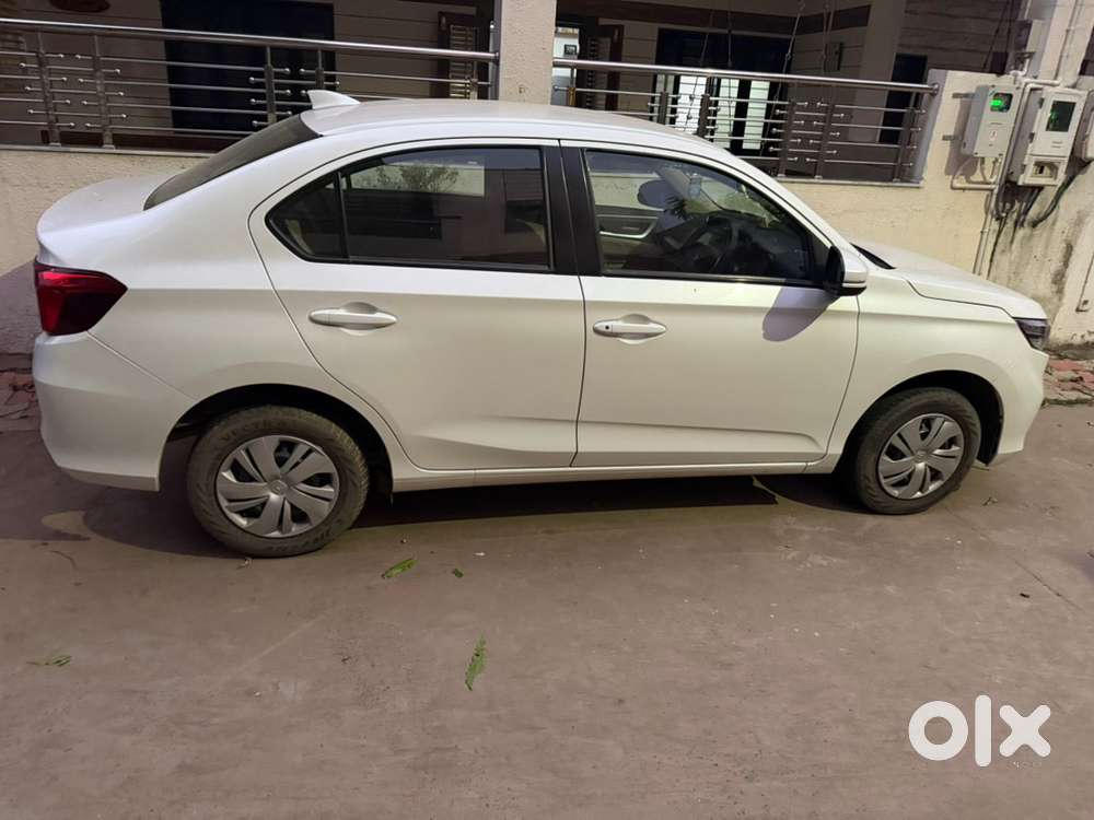 Honda Amaze Petrol 2024