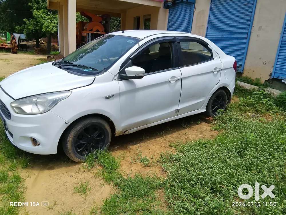 Ford Aspire Titanium Blu 2016