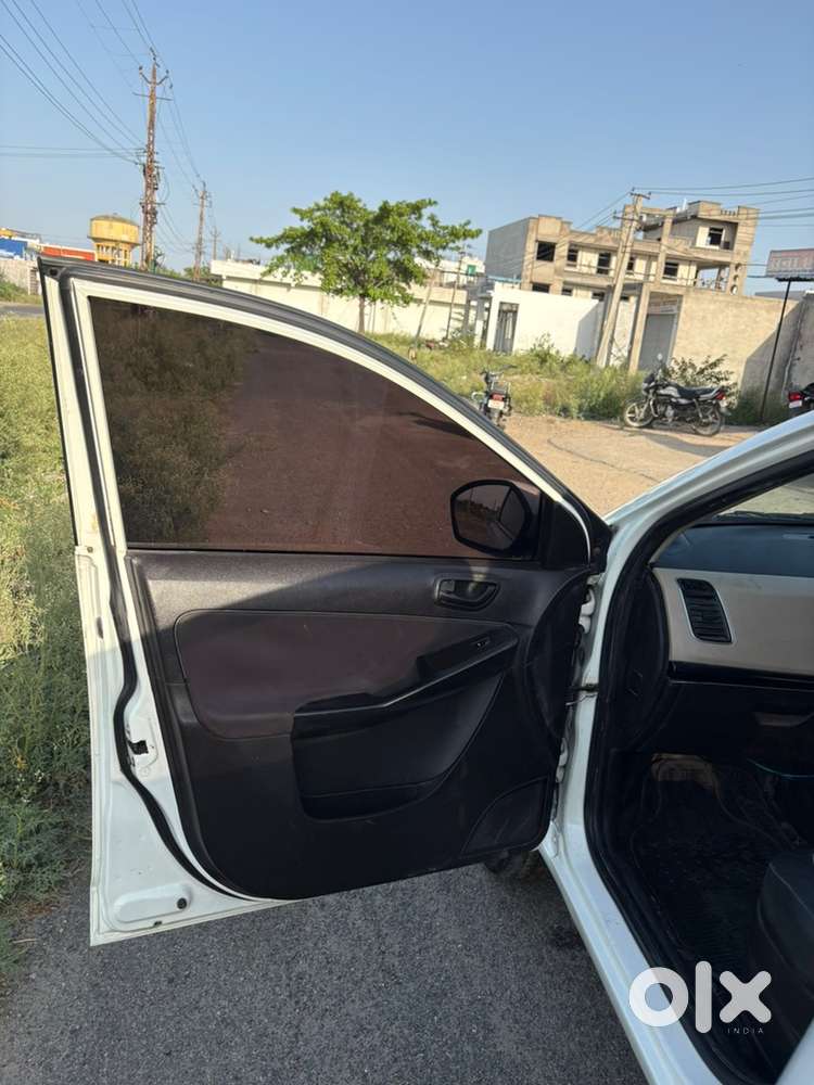 Tata Zest Revotron 2016 Petrol Manual