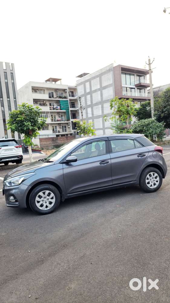 Hyundai I20 Sportz 1.2 Bs-iv, 2019, Petrol