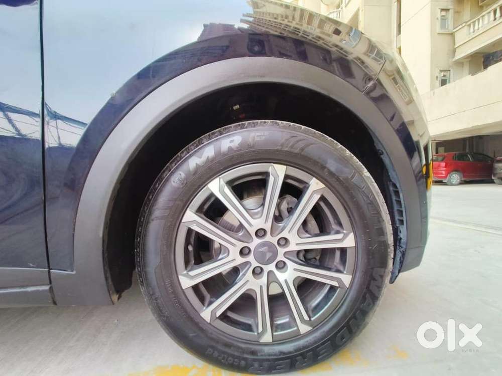 Xuv 700 Ax 7l, Top Variant, Petrol, 2023
