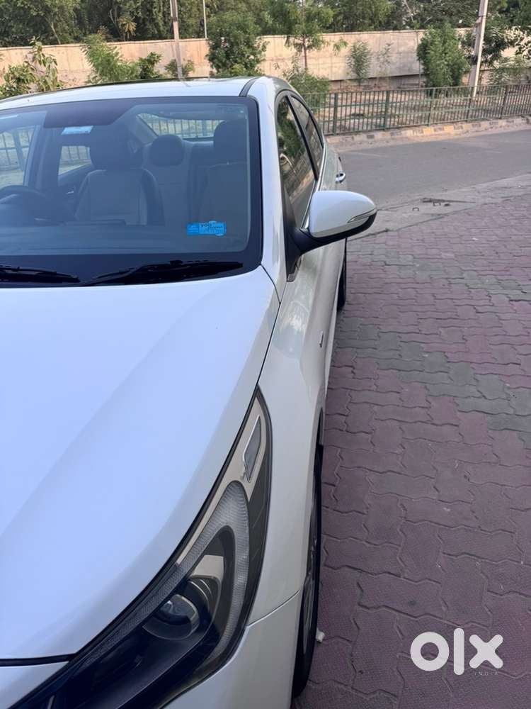 2022 Hyundai Verna Diesel Automatic Model Year