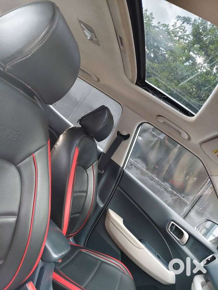Hyundai Venue Sx (o) Mt 1.5 Diesel Dual Tone, 2019, Diesel