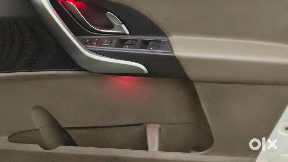 Mahindra Xuv500 2011-2015 W6 2wd, 2014, Diesel