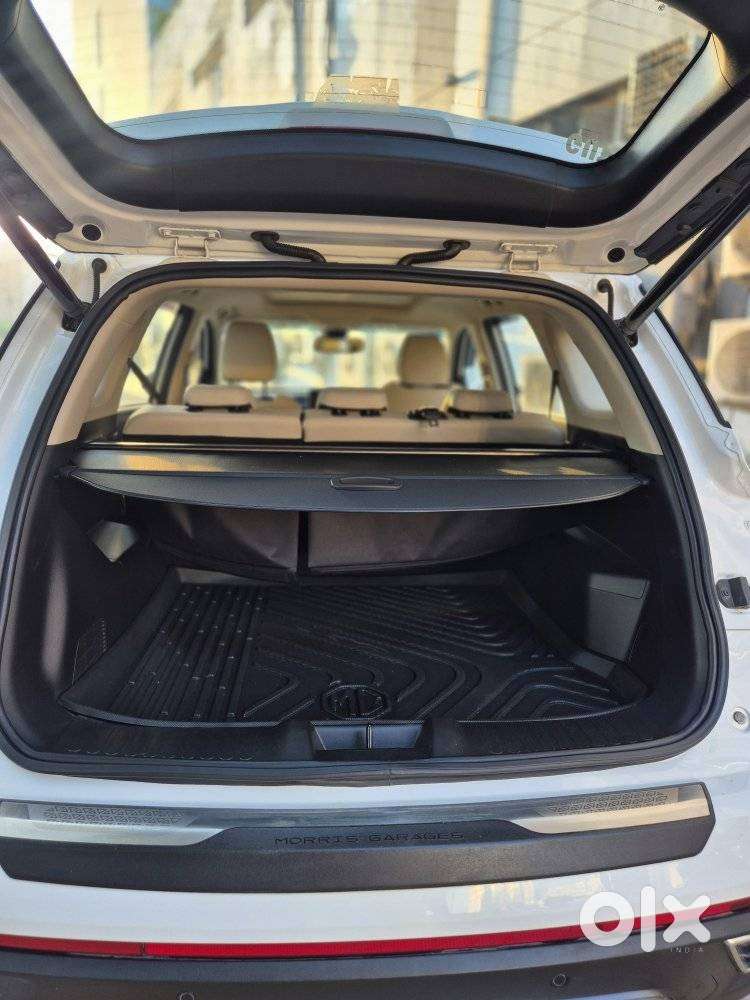 Mg Hector Sharp Pro 1.5 Turbo Cvt, 2025, Petrol