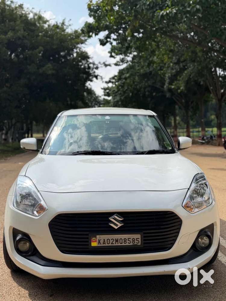 Maruti Suzuki Swift 1.3 Zxi, 2020, Petrol