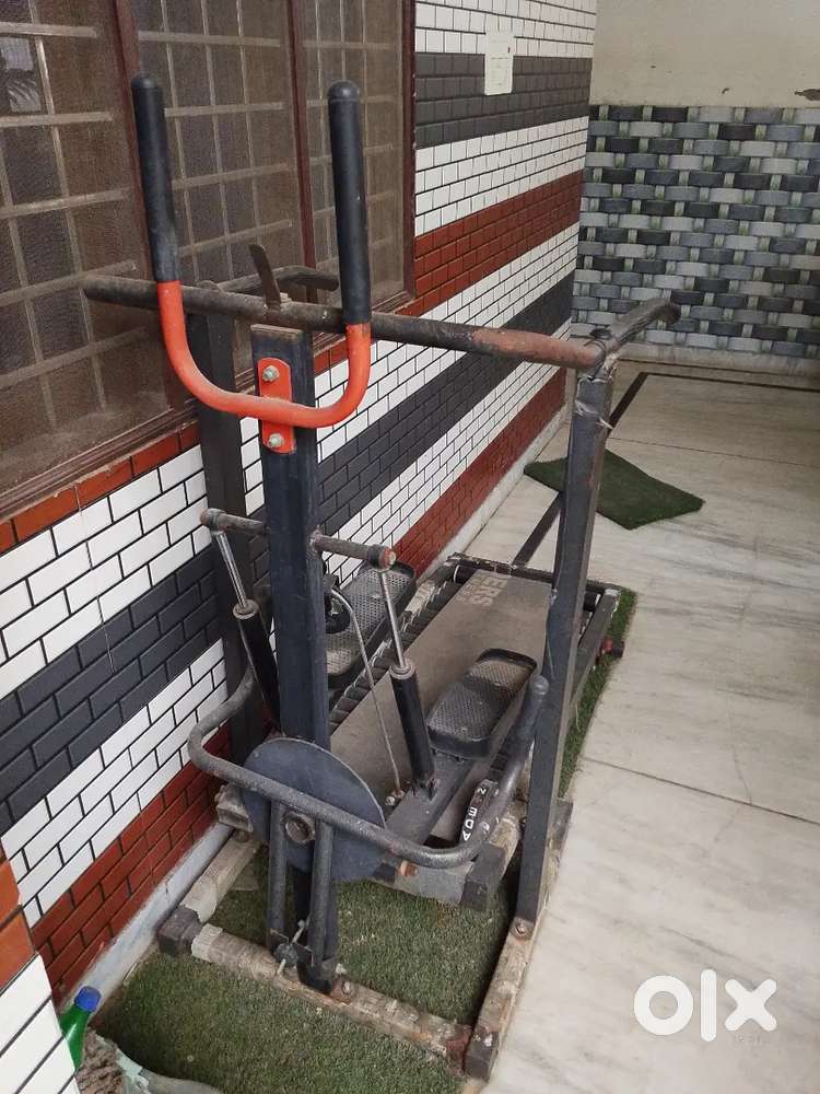I am selling Treadmill