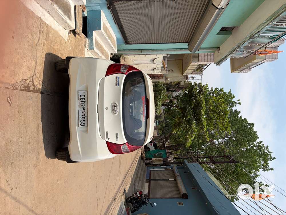 Hyundai Eon 2012 Petrol Well Maintained